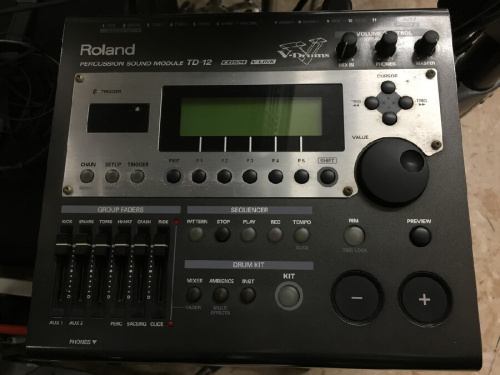 Rolandの電子ドラム