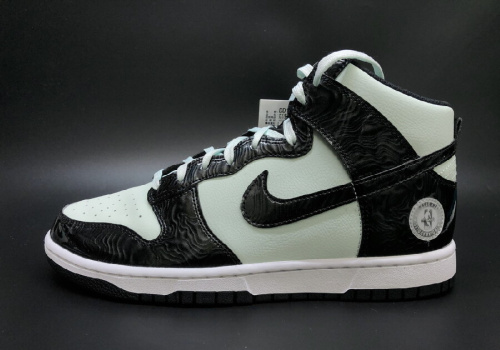 スニーカーのNIKE