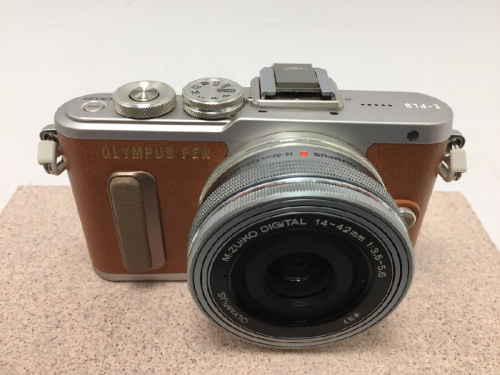 ミラーレス一眼のOLYMPUS