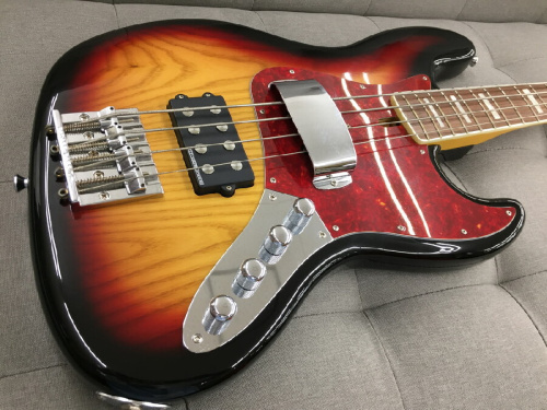 Jazz BassのESP