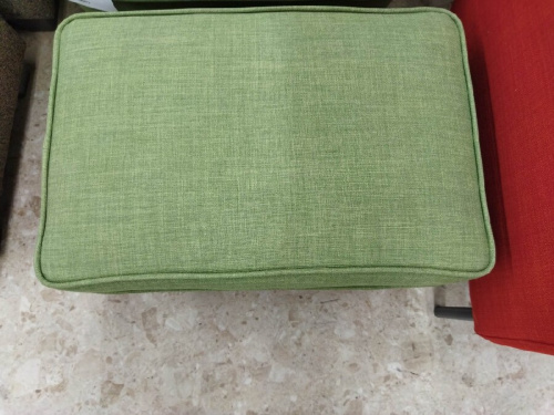 中古家具のソファー