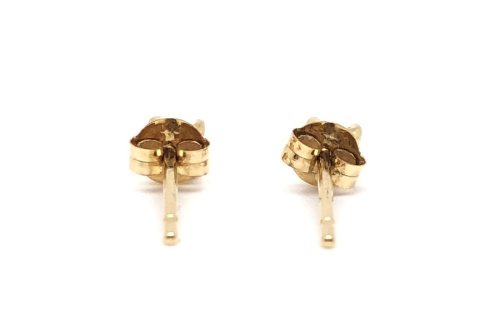 ピアス