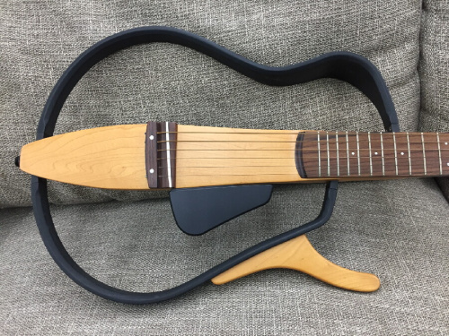 YAMAHAのｻｲﾚﾝﾄｷﾞﾀｰ