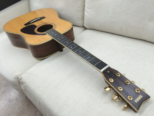 フォークギターのアコギ