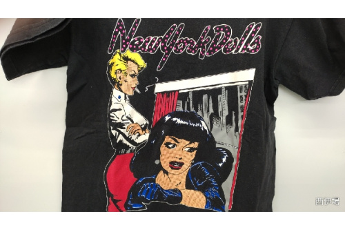 ビンテージのTシャツ