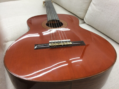 YAMAHAのクラシックギター