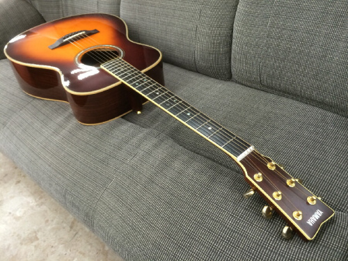 YAMAHAのアコースティックギター