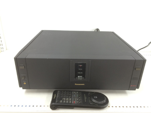 AV機器のVHSデッキ