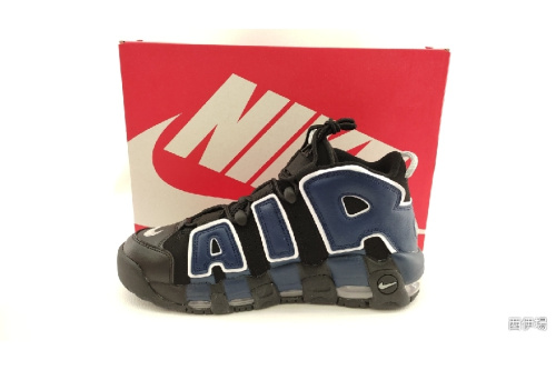 エア モア アップテンポ（AIR MORE UPTEMO）の未使用