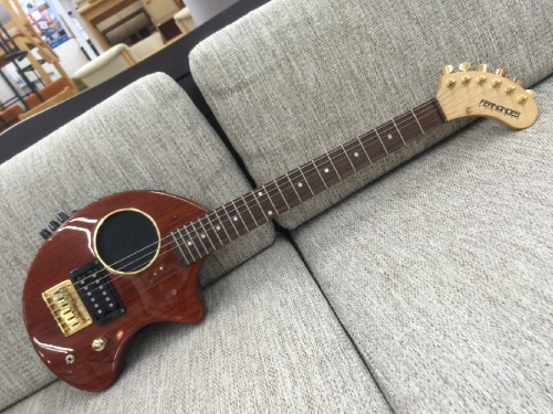 楽器のエレキギター