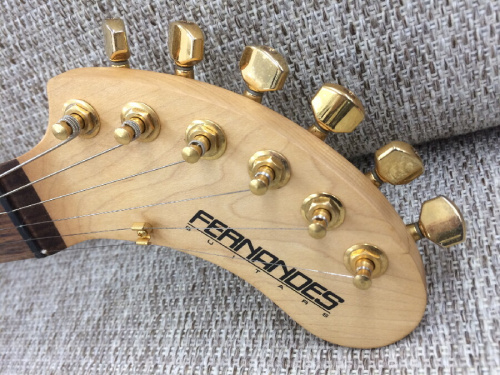 Fernandes（フェルナンデス）のミニギター