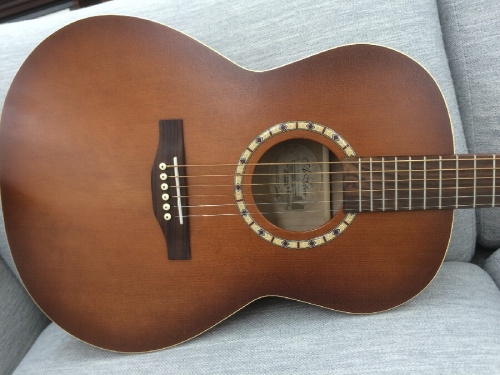 ギターのアート アンド ルシアー(Art & Lutherie)
