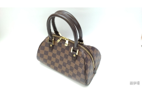 ハンドバッグのルイ・ ヴィトン(LOUIS VUITTON)
