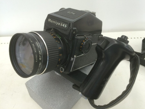 カメラのMamiya