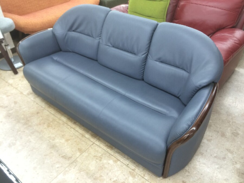 ソファーのマルニ木工