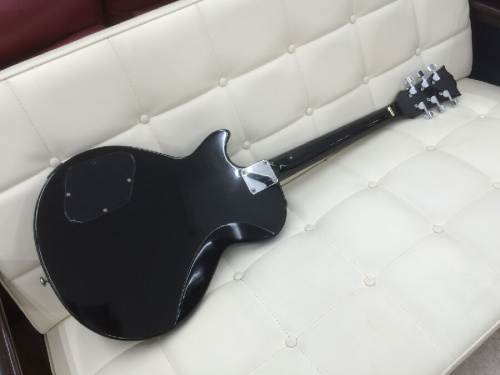 レスポール　タイプのINORAN　モデル
