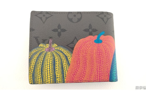 2つ折り財布のルイ・ヴィトン（LOUIS VUITTON）