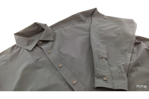 ファッション小物のシャツ