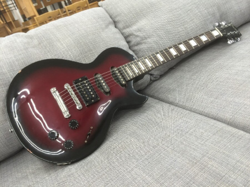 楽器のエレキギター