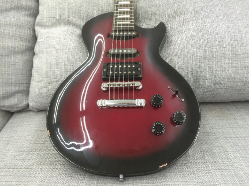 エレキギターのエドワーズ（Edwards）