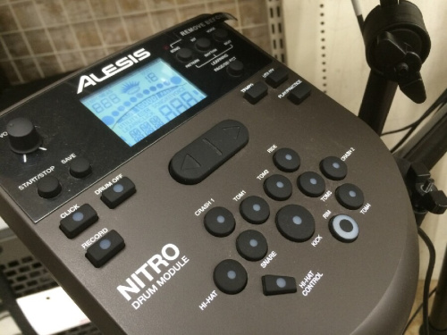 アレシス（ALESIS）のドラム