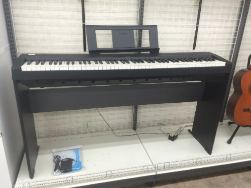 楽器の電子ピアノ