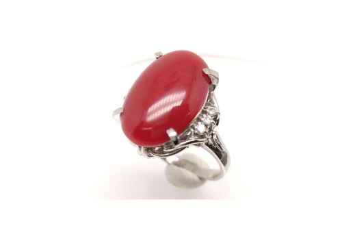 ジュエリーの指輪