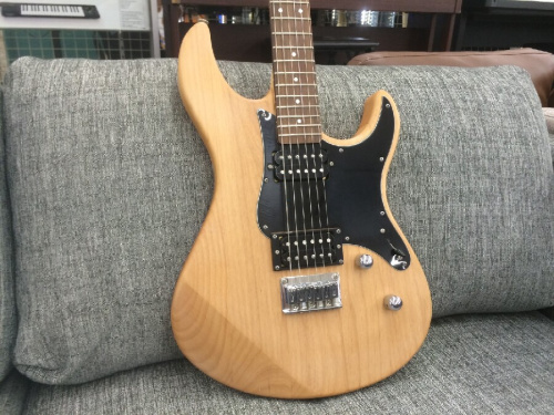 エレキギターのYAMAHA