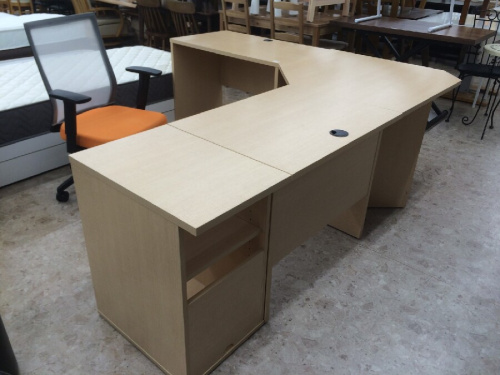 家具の机