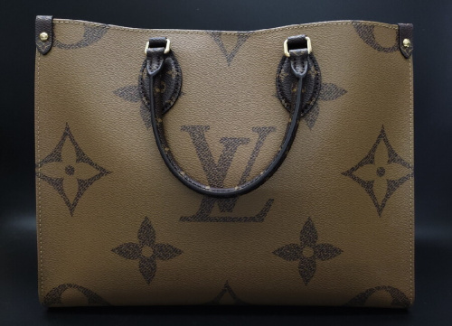 バッグのハンドバッグ