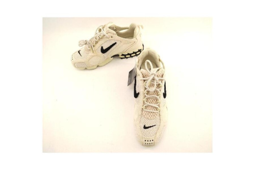 シューズ・靴のスニーカー