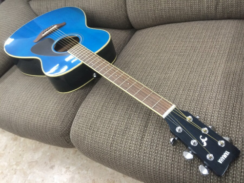 YAMAHAのアコギ