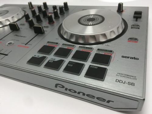 PioneerのDJコントローラー