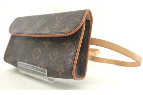 ウエストポーチ