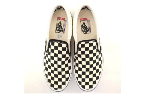 スニーカーのヴァンズ(VANS)
