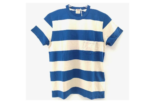 ファッションのTシャツ
