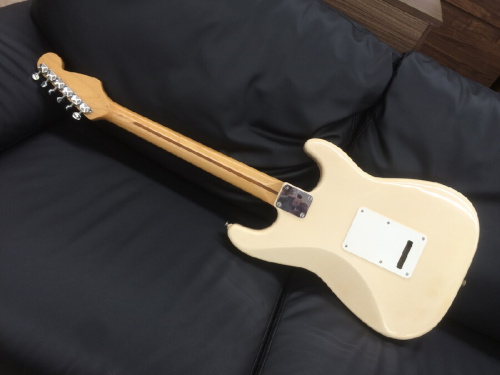 Fender MEXICOのｽﾄﾗﾄｷｬｽﾀｰ