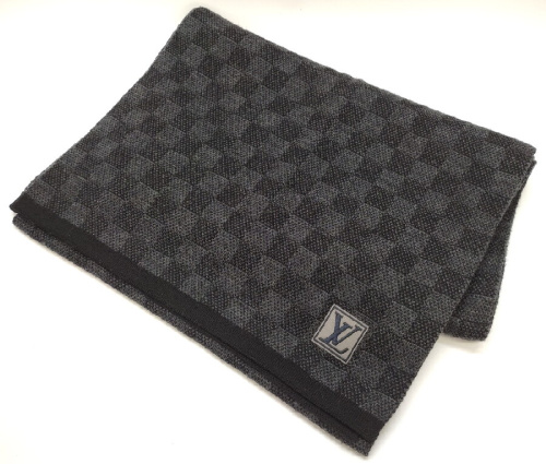 ファッション小物のマフラー