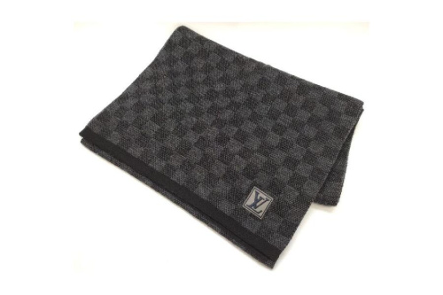 ファッション小物のマフラー