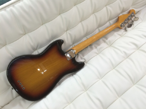 Fender JapanのMUSTANG BASS