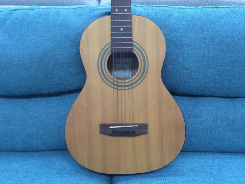 アコースティックギターのS.Yairi