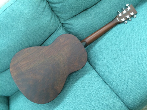 ミニアコースティックギター