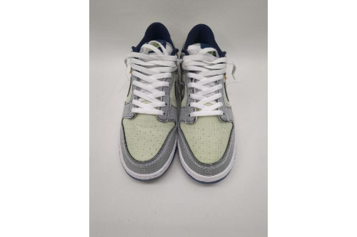 スニーカーのナイキ（NIKE）