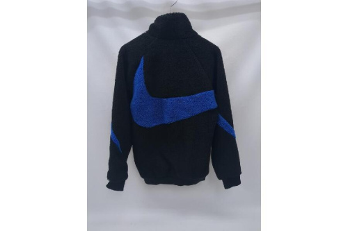 ジャケットのナイキ(NIKE)