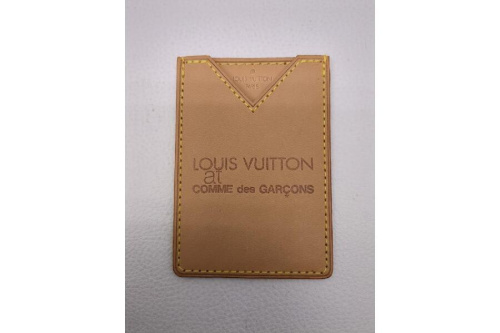 ファッション小物の名刺入れ