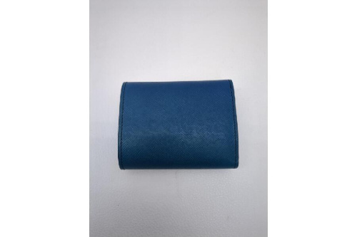 3つ折り財布