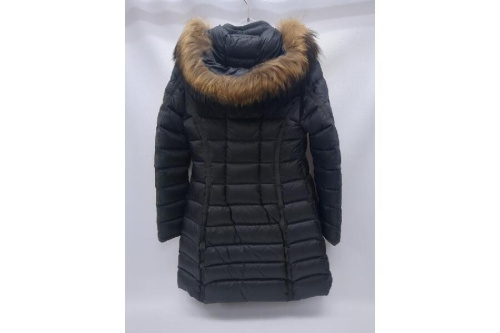 コートのモンクレール（Moncler）