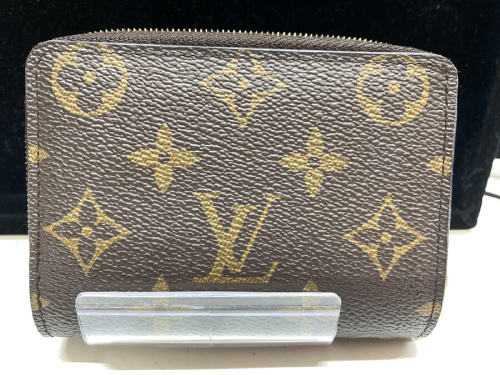 2つ折り財布のルイ・ ヴィトン（LOUIS VUITTON）