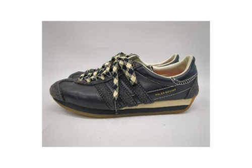 アディダス（adidas）のウェールズボナー(WALES BONNER)