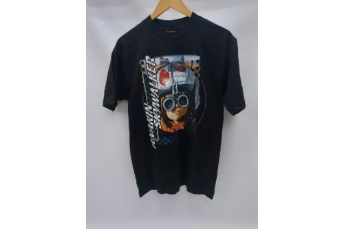 ファッションのTシャツ